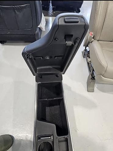 авто подлокотник: Подлокотник Hyundai — 2