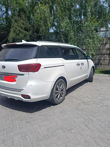 Kia Carnival: 2019 г., 2.2 л, Автомат, Дизель, Вэн/Минивэн — 1