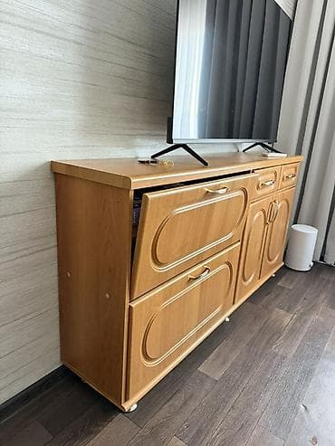 комоды для вещи: Тумба и подставка для телевизора, Б/у, Напольная, ЛДСП, Самовывоз — 2