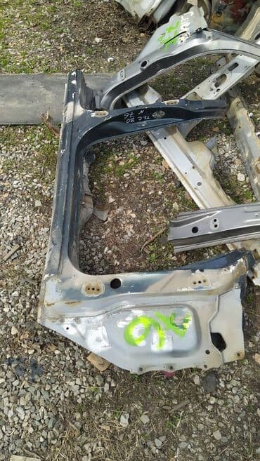 Toyota Land Cruiser 80 кузовная часть стойка, Тойота Ленд Крузер 80 at lalafo.kg Toyota Land Cruiser 80 кузовная часть стойка, Тойота Ленд Крузер 80