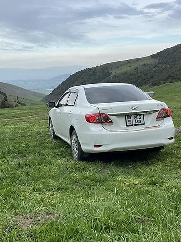 highlander 2015: Toyota Corolla: 2011 г., 1.6 л, Автомат, Бензин, Седан — 2