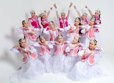 военная форма для детей на прокат: Национальные костюмы на прокат. Для взрослых и детей — 1