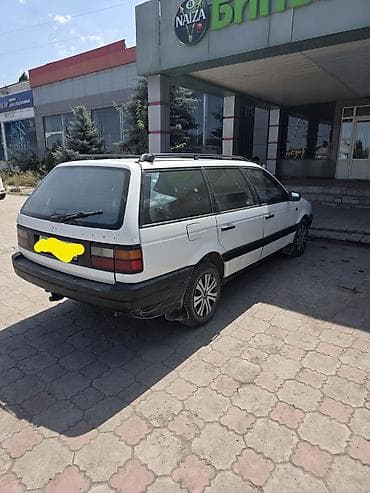bud e9: Volkswagen Passat Variant: 1992 г., 1.8 л, Механика, Бензин, Универсал — 6