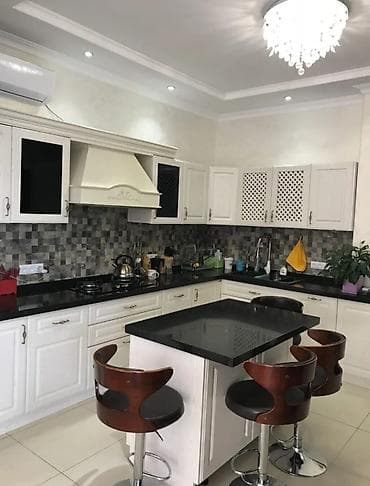 Долгосрочная аренда домов: 600 м², 8 комнат — 5