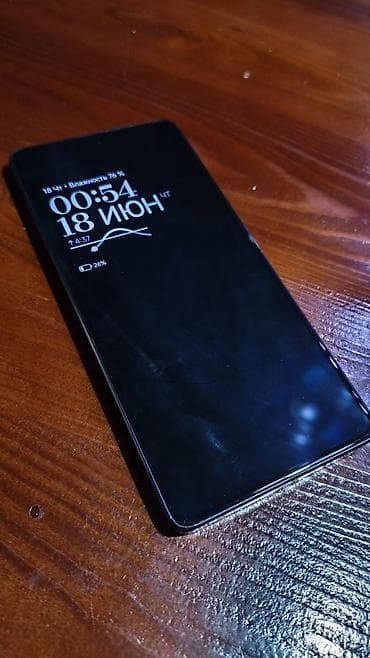 jack e4: Poco F5, Б/у, 256 ГБ, цвет - Черный, 2 SIM — 1