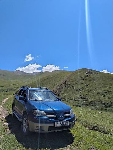 Mitsubishi Outlander: 2004 г., 2 л, Механика, Бензин, Кроссовер