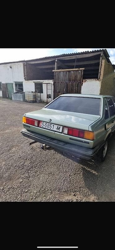 зеленая bentley: Volkswagen Passat: 1984 г., 1.8 л, Механика, Бензин, Седан — 4