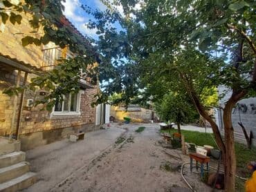 квартира дом бишкек: 2 бөлмө, 55 кв. м, Хрущевка, 1 кабат — 7