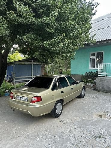 Унаа: Daewoo Nexia: 2008 г., 1.5 л, Кол менен иштөөчү, Бензин, Седан — 3