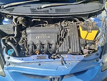 Honda: Honda Fit: 2001 г., 1.3 л, Вариатор, Бензин, Хэтчбэк — 6