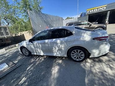 byd tang: Toyota Camry: 2019 г., 2.5 л, Автомат, Гибрид, Седан — 6