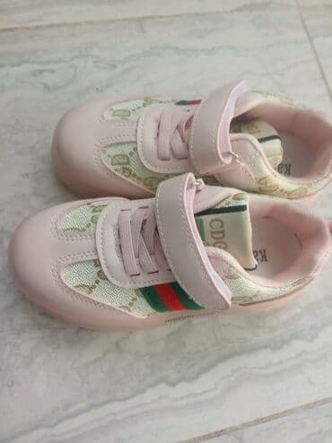 обувь для дома: 28 р. абсолютно новые. гелиевая подошва,нескользящая. супер цена за — 2