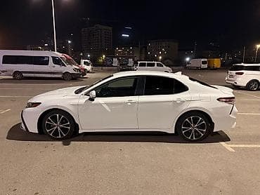 меняю на малолитражку: Toyota Camry: 2020 г., 2.5 л, Автомат, Бензин, Седан — 6