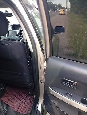 метиз 1: Toyota Ist: 2003 г., 1.3 л, Автомат, Бензин, Хэтчбэк — 6