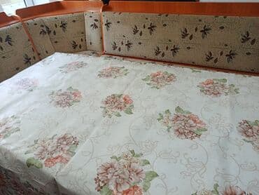 кухонный стол угловой: Кухонный стол, Б/у, Угловой, Нераскладной — 1