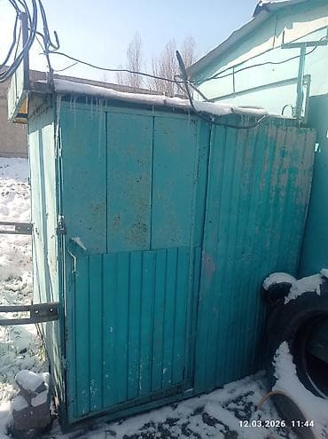 вагон жилой на колесах: Металлический бытовой вагончик - Материал: металл (лист/профнастил) — 1