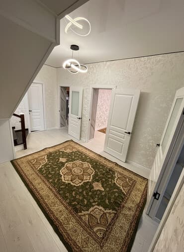 Үйдү ижарага алам: 199 м², 5 бөлмө, Жылытылган, Жылуу пол, Брондолгон эшиктер — 1