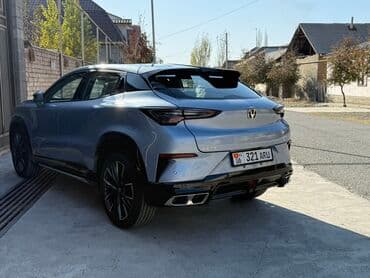 предлогайте варианты: Changan Uni-T: 2025 г., 1.5 л, Робот, Бензиновая, Кроссовер — 2