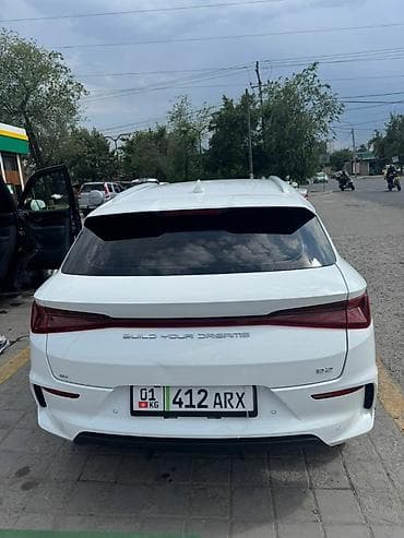 малибу 2: BYD E2: 2024 г., 1 л, Робот, Электромобиль, Хэтчбэк — 3