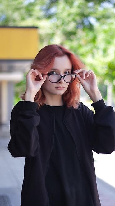 пленочный фотоаппарат: Canon M50, EF-50mm + kit15-45. В хорошем состоянии. Продаю дешего — 5