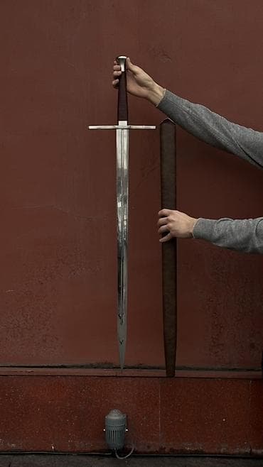 Двуручный меч с ножнами - Тип: европейский длинный меч (тип