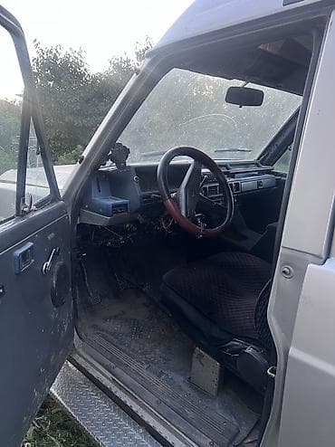 мотор новый: Nissan Patrol: 1983 г., 2.8 л, Механика, Бензин, Внедорожник — 8