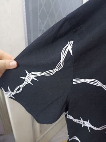 спортивное оборудование: Футболки — 3