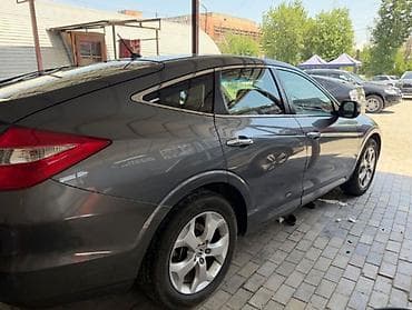 лифтбек: Honda Crosstour: 2011 г., 3.5 л, Автомат, Лифтбек — 4