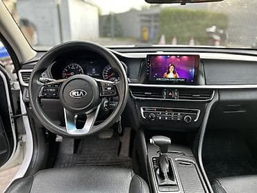 Транспорт: Kia K5: 2018 г., 2 л, Автомат, Газ, Седан — 9
