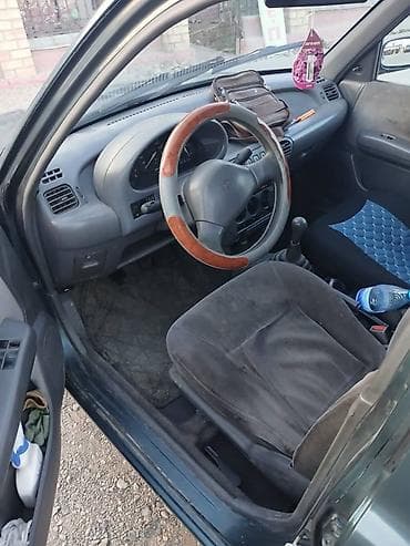 Nissan Micra: 1995 г., 1 л, Ручные, Бензин, Хэтчбэк