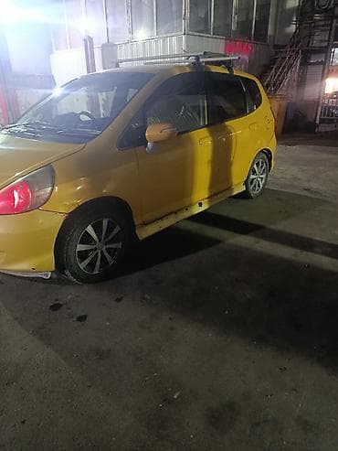 fit 2: Honda Fit: 2005 г., 1.5 л, Вариатор, Бензин, Хэтчбэк — 4