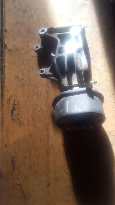 коленвал на фольксваген: Volkswagen T4 подушка двигателя Верхняя Motor 2.4 1.9 дизель — 1