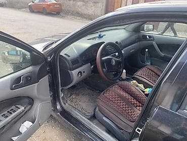 Skoda Octavia: 1999 г., Механика, Бензин, Седан — 2