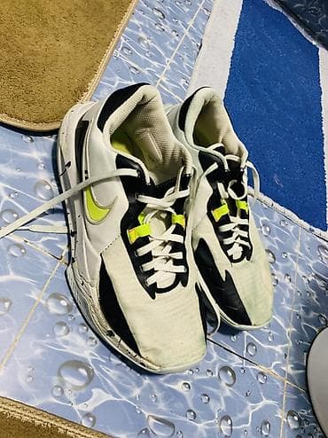 красовка жен: Мужские кроссовки, 41, Nike, Б/у, цвет - Белый — 1