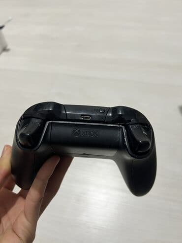 Компьютеры, ноутбуки и планшеты: Джойстик XBOX

Состояние отличное — 2