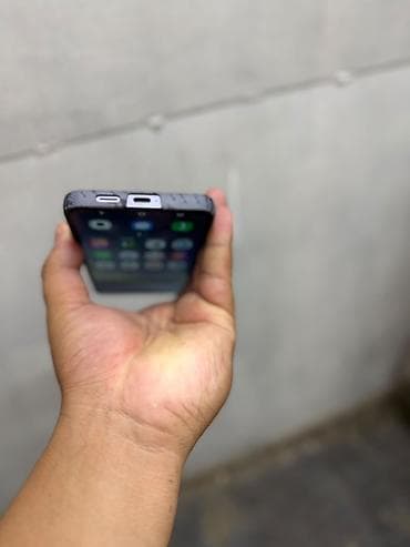 Samsung Galaxy S24+, Б/у, 256 ГБ, цвет - Серый — 3