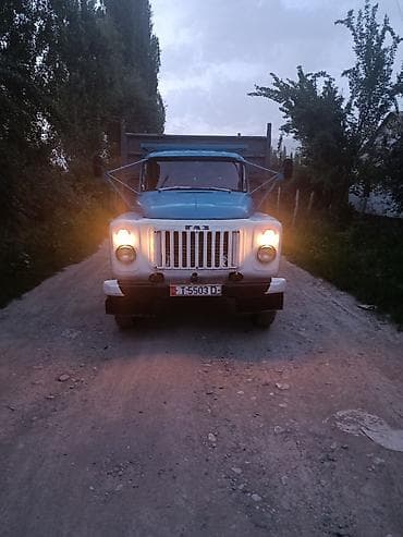 BMW : 1991 г., 4.2 л, Механика, Бензин