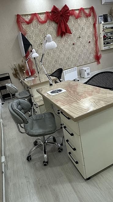 компьютерный клуб в аренду: Сдаю рабочее место для мастера по маникюру, уютный кабинет, вход 24/7 — 6