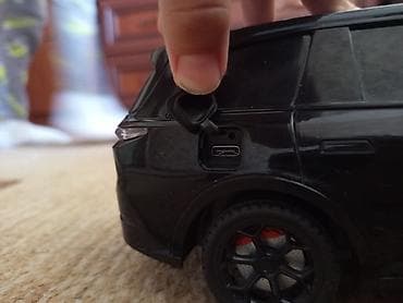 rc модели: Радиоуправляемая модель кроссовера (масштаб примерно 1:14–1:16), цвет — 6