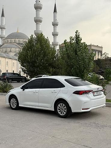hongqi ehs9: Toyota Corolla: 2020 г., 1.2 л, Автомат, Бензин, Седан — 7