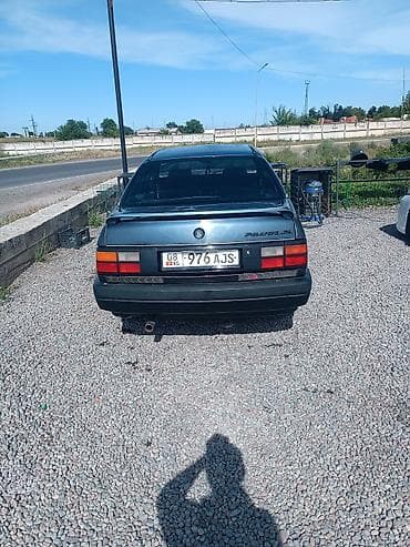 Volkswagen: Volkswagen Passat: 1988 г., 1.8 л, Механика, Газ, Седан — 3