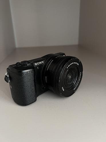 Беззеркальная камера Sony α5100 (ILCE-5100) с объективом E PZ 16–50mm