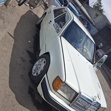 john dere: Mercedes-Benz W124: 1986 г., 2.3 л, Ручные, Бензин, Седан — 4