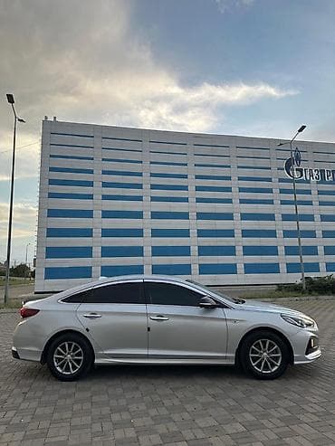 Hyundai Sonata: 2019 г., 2 л, Автомат, Газ, Седан — 6