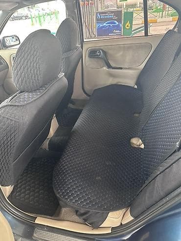 задние стопы 210: Nissan Primera: 2001 г., 2 л, Автомат, Бензин, Седан — 4