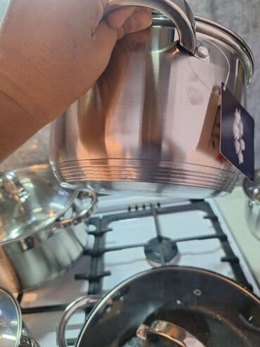 набор сковородок: Набор. 6 шт. 1. Кастрюля 6,5 литра. Диаметр 24 см. 2. Кастрюля 3,9 — 7