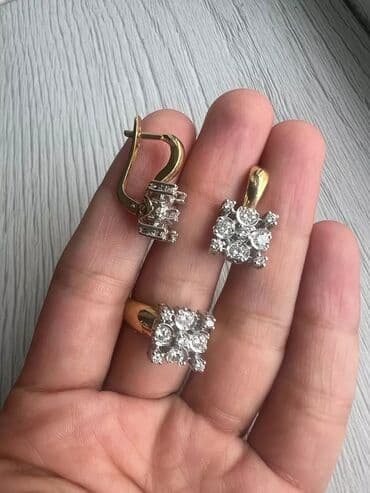 свадебные наборы ручной: Шикарный заводской бриллиантовый комплект для тех кто ценить высокое — 1