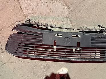 coroll: Решетка радиатора Toyota 2021 г., Б/у, Оригинал — 2