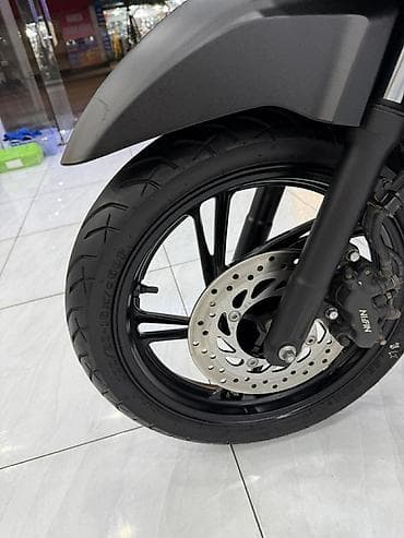Тип скутера Honda, 150 куб. см, Бензин — 3