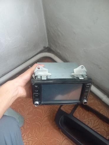 Штатная автомагнитола 2DIN с экраном - Форм‑фактор: 2DIN at lalafo.kg Штатная автомагнитола 2DIN с экраном - Форм‑фактор: 2DIN